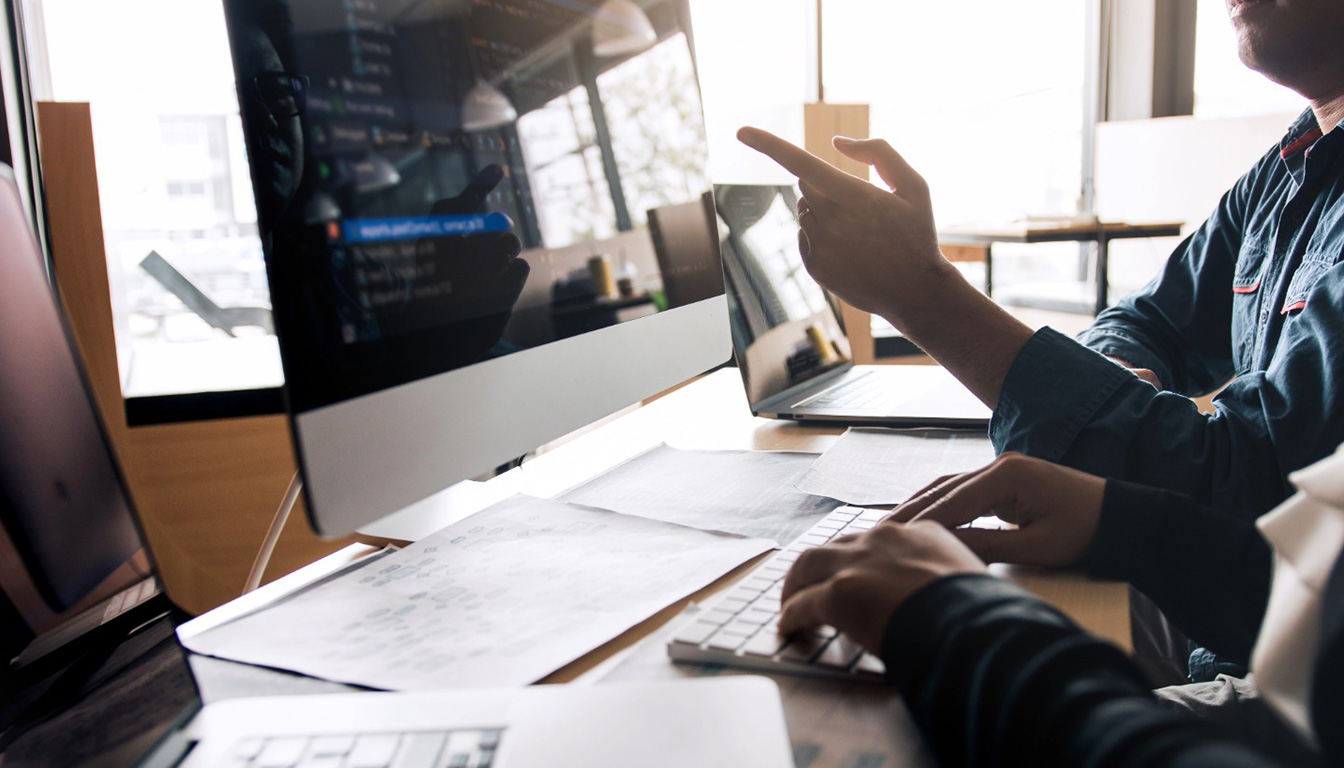 découvrez l'agence web dualmedia et son expertise en création de sites et référencement seo. analyse complète de ses services, performances et avis clients.