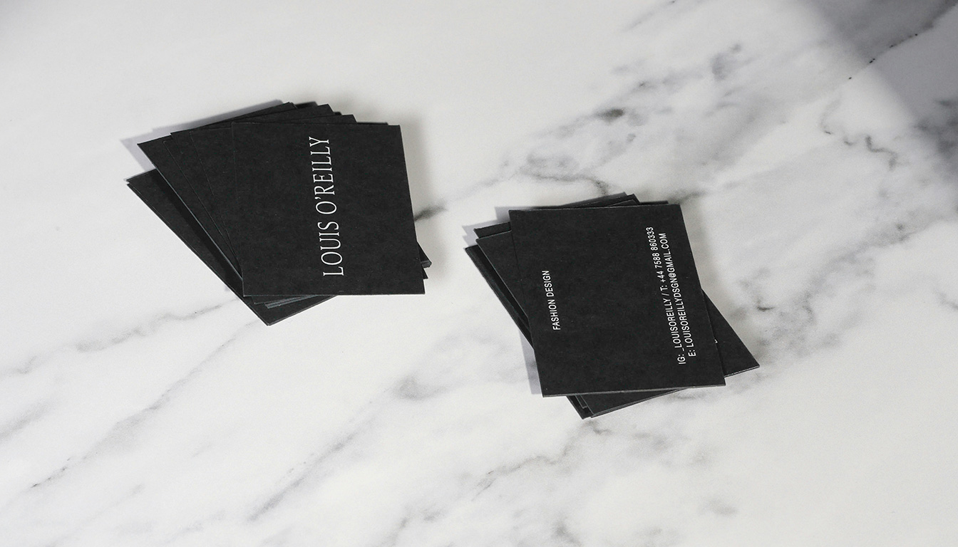 découvrez les éléments essentiels à inclure sur une carte de visite professionnelle pour faire bonne impression et optimiser votre réseau.